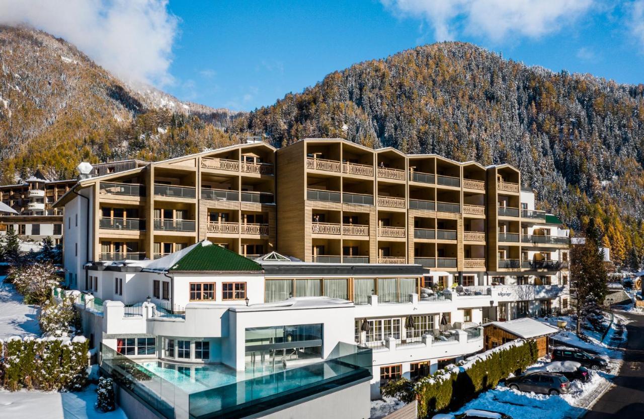 Falkensteiner Hotel & Spa Falkensteinerhof Valles Exterior foto